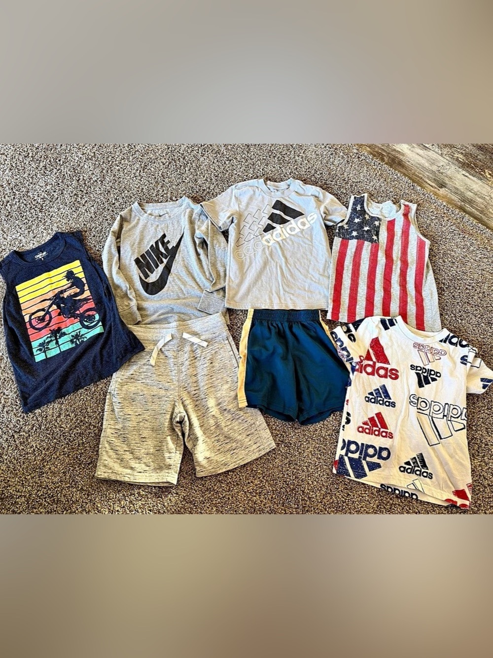 Mixed Athletic Clothing Set